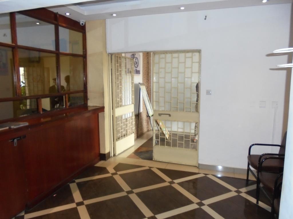 Karibu Hotel Найробі Екстер'єр фото